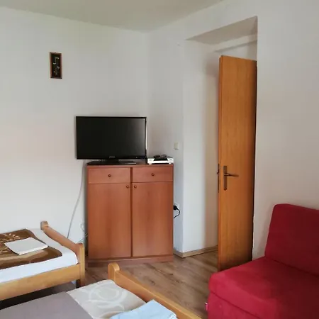 Apartmán Fuer 2 Personen - 1 Kind Ca- 30 M² In Silo- Adriakueste Kroatien - Kroatisch By Interhome *